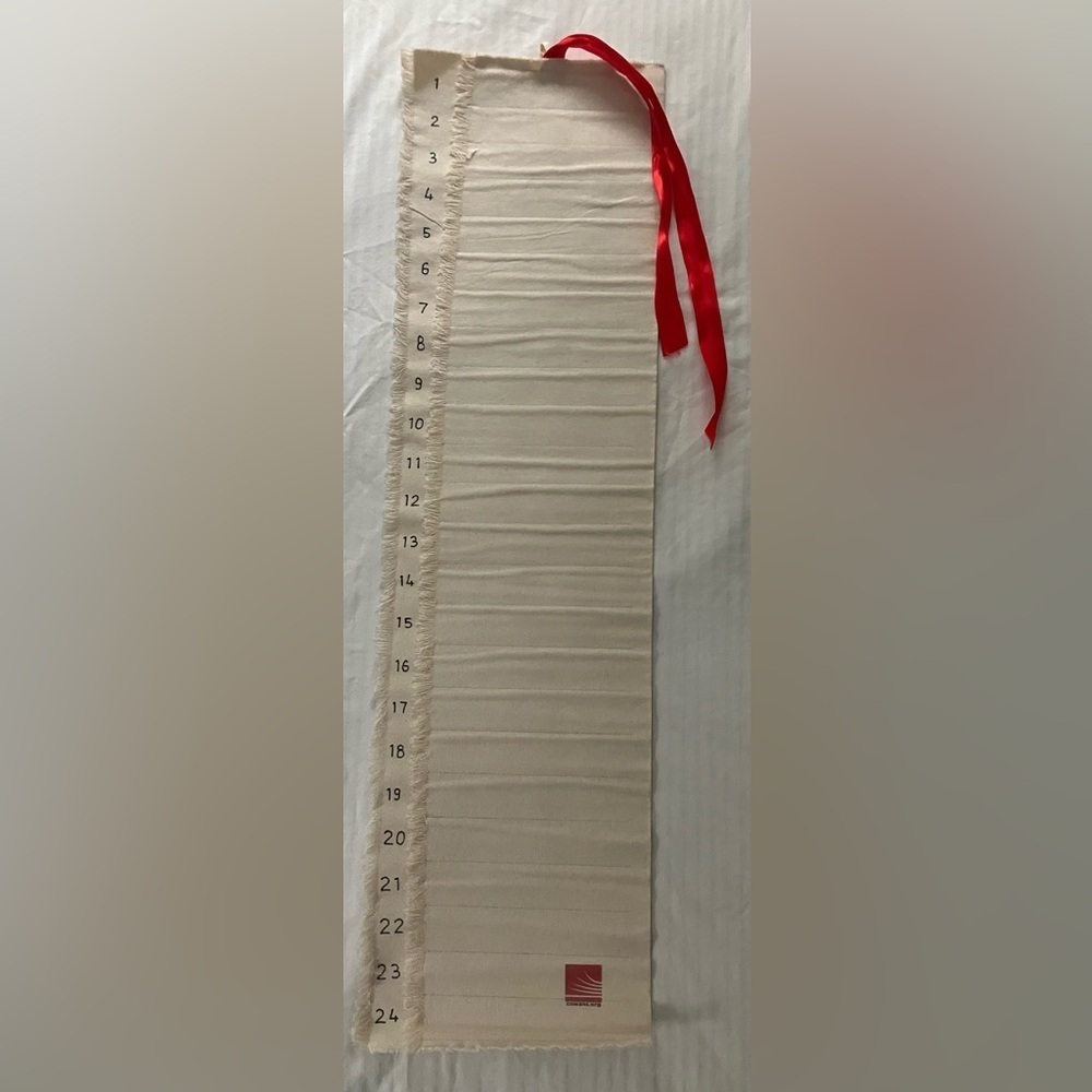 Artist pencil / brushes roll / wall display canvas Advent Calendar Red Ribbon